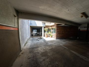 Departamento en Venta 4 ambientes con cochera en Flores