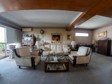 Departamento en Venta 4 ambientes con cochera en Flores