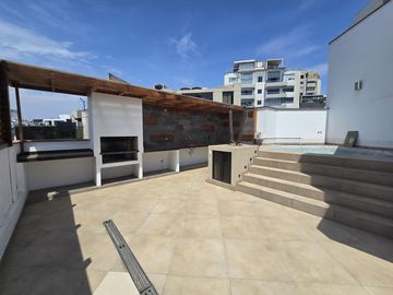 VENDO PENTHOUSE CON PISCINA EN MIRAFLORES
