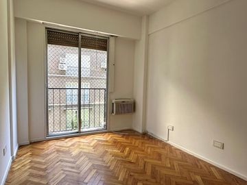 Departamento 3 ambientes con cochera en Recoleta