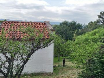 Casa en venta - 2 Dormitorios 1 Baño - Cochera - 1.200Mts2 - Córdoba