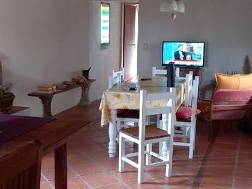 Casa en venta - 2 Dormitorios 1 Baño - Cochera - 1.200Mts2 - Córdoba