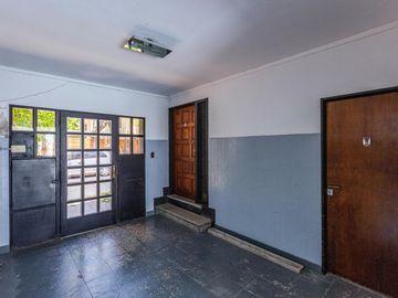 VENTA/PERMUTA - 2 Casas una PB de 2 dormitorios y otra PA de 1 dormitorio. Zona Sur, Rosario.