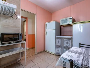 VENTA/PERMUTA - 2 Casas una PB de 2 dormitorios y otra PA de 1 dormitorio. Zona Sur, Rosario.