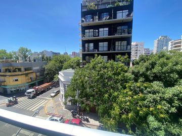 AMPLIO Y LUMINOSO DPTO EN VIILA URQUIZA A ESTRENAR , entrega fines de marzo 2025