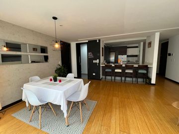VENTA AMPLIA SUITE CON PATIO - QUITEÑO LIBRE - BELLAVISTA