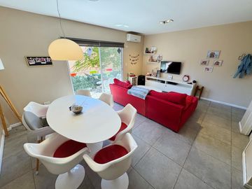 Departamento de tres ambientes  con cochera en venta en San Fernando