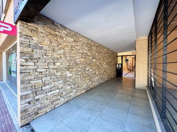 Departamento de tres ambientes  con cochera en venta en San Fernando