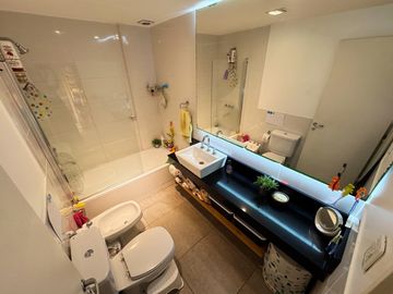Departamento de tres ambientes  con cochera en venta en San Fernando