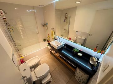 Departamento de tres ambientes  con cochera en venta en San Fernando