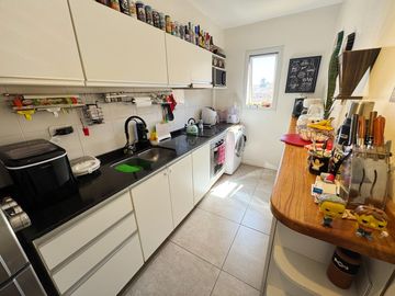 Departamento de tres ambientes  con cochera en venta en San Fernando