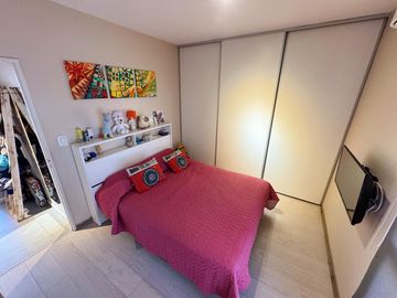Departamento de tres ambientes  con cochera en venta en San Fernando
