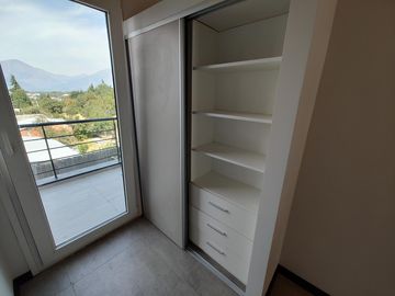 Departamento C/ espectacular vista al lago