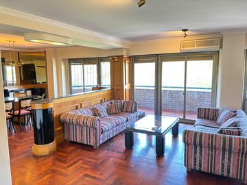 NUEVA CÓRDOBA*EXCLUSIVO SEMIPISO FRENTE AL PARQUE SARMIENTO – 3 DORM   2 COCHERAS