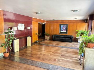 NUEVA CÓRDOBA*EXCLUSIVO SEMIPISO FRENTE AL PARQUE SARMIENTO – 3 DORM   2 COCHERAS
