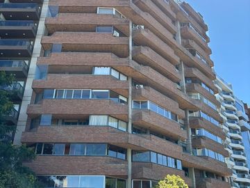 NUEVA CÓRDOBA*EXCLUSIVO SEMIPISO FRENTE AL PARQUE SARMIENTO – 3 DORM   2 COCHERAS