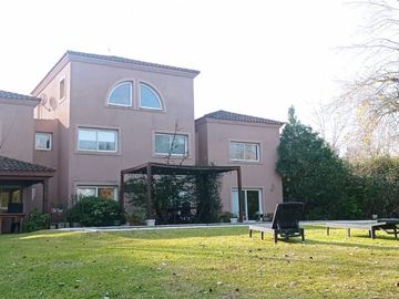VENTA. Casa al agua en Barrio Cerrado Altamira, Rincón de Milberg, TIgre
