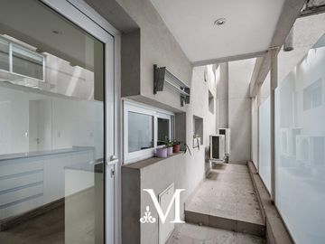 Departamento tipo Casa en  Venta 2 Amb con Jardin-Parrilla-1 Cochera-Colegiales