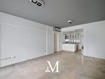 Departamento tipo Casa en  Venta 2 Amb con Jardin-Parrilla-1 Cochera-Colegiales