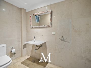 Departamento tipo Casa en  Venta 2 Amb con Jardin-Parrilla-1 Cochera-Colegiales