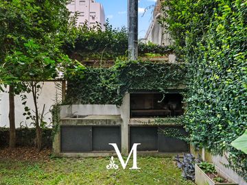 Departamento tipo Casa en  Venta 2 Amb con Jardin-Parrilla-1 Cochera-Colegiales