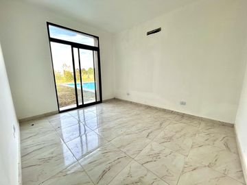 Venta Casa 4 Ambientes Con Pileta Medal Country Club