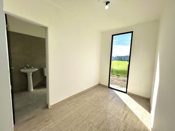 Venta Casa 4 Ambientes Con Pileta Medal Country Club