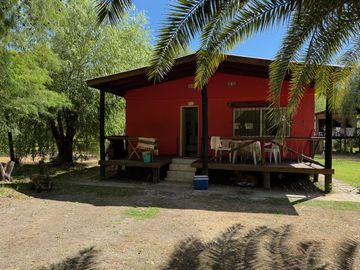 Casa en  venta en el Delta de Tigre con frente al Río Carapachay