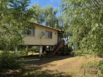 Casa en  venta en el Delta de Tigre con frente al Río Carapachay