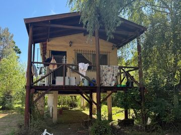 Casa en  venta en el Delta de Tigre con frente al Río Carapachay
