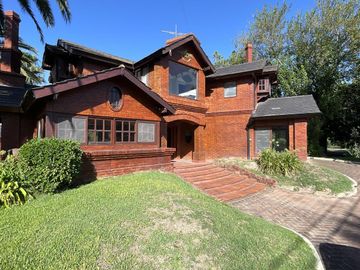 Casa en Venta en Nautico Escobar - Con Piscina