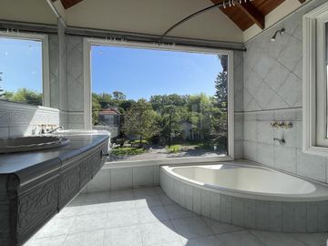 Casa en Venta en Nautico Escobar - Con Piscina