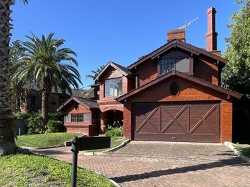 Casa en Venta en Nautico Escobar - Con Piscina