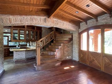 Casa en Venta en Nautico Escobar - Con Piscina