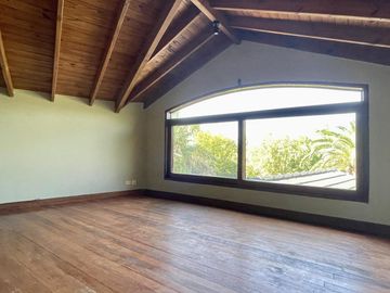 Casa en Venta en Nautico Escobar - Con Piscina