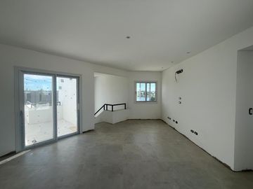 CASA EN ALQUILER - LA RESERVA CARDALES