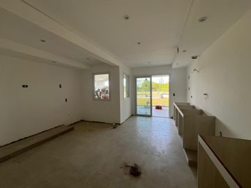 CASA EN ALQUILER - LA RESERVA CARDALES