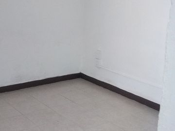 Venta de casa como terreno o para remodelar
