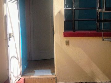 Venta de casa como terreno o para remodelar