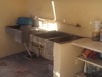 Venta de casa como terreno o para remodelar