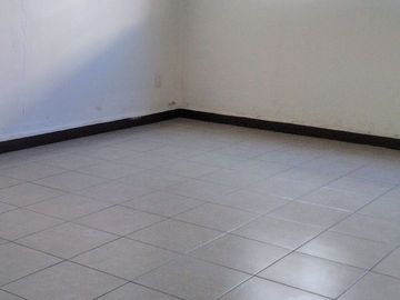 Venta de casa como terreno o para remodelar