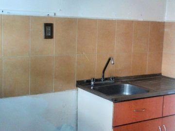 Venta de casa como terreno o para remodelar