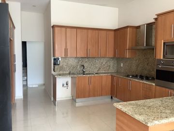RENTA CASA LOMAS COUNTRY PRECIOSA $85,000.00