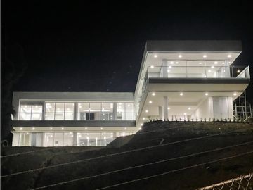 VENTA CASA LUXURY CONDOMINIO DE DAPA