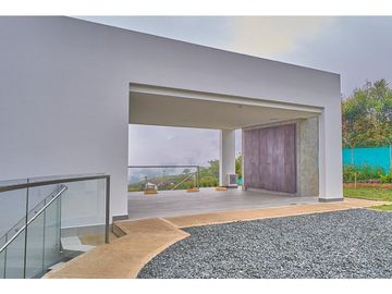 VENTA CASA LUXURY CONDOMINIO DE DAPA