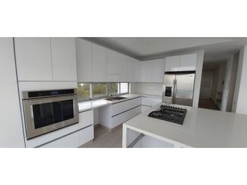 VENTA CASA LUXURY CONDOMINIO DE DAPA
