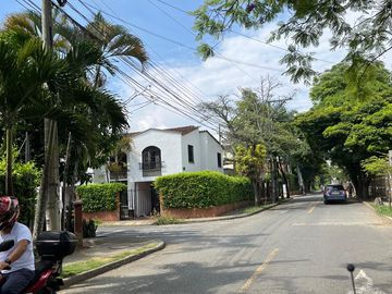 ¡Oportunidad úNica! Casa En Venta En Jamundí Con Ubicación Privilegiada, ¡A Un Paso Del éXito!