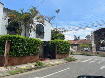 ¡Oportunidad úNica! Casa En Venta En Jamundí Con Ubicación Privilegiada, ¡A Un Paso Del éXito!