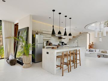 Impresionante Villa de 5 Recámaras en Excelente Ubicación – Amplia y de Diseño Increíble