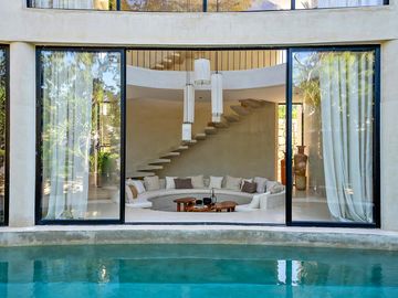 Impresionante Villa de 5 Recámaras en Excelente Ubicación – Amplia y de Diseño Increíble